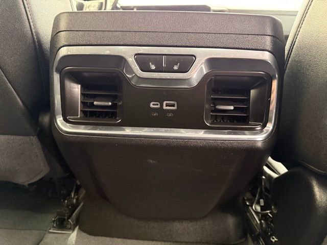 Used 2024 GMC Sierra 3500 SLT w/ SLT Premium Package image 32