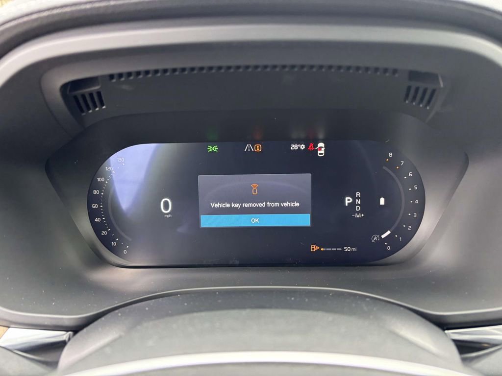 New 2026 Volvo XC60 B5 Ultra w/ Protection Package Premier image 15