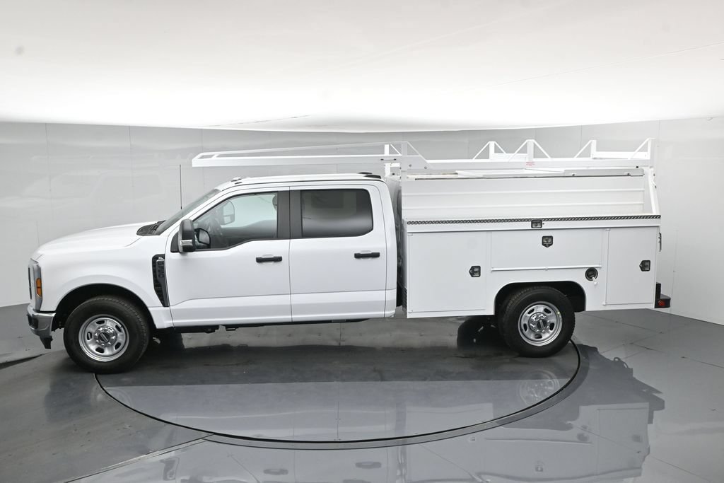 New 2026 Ford F350 XL w/ XL Chrome Package RWD image 44