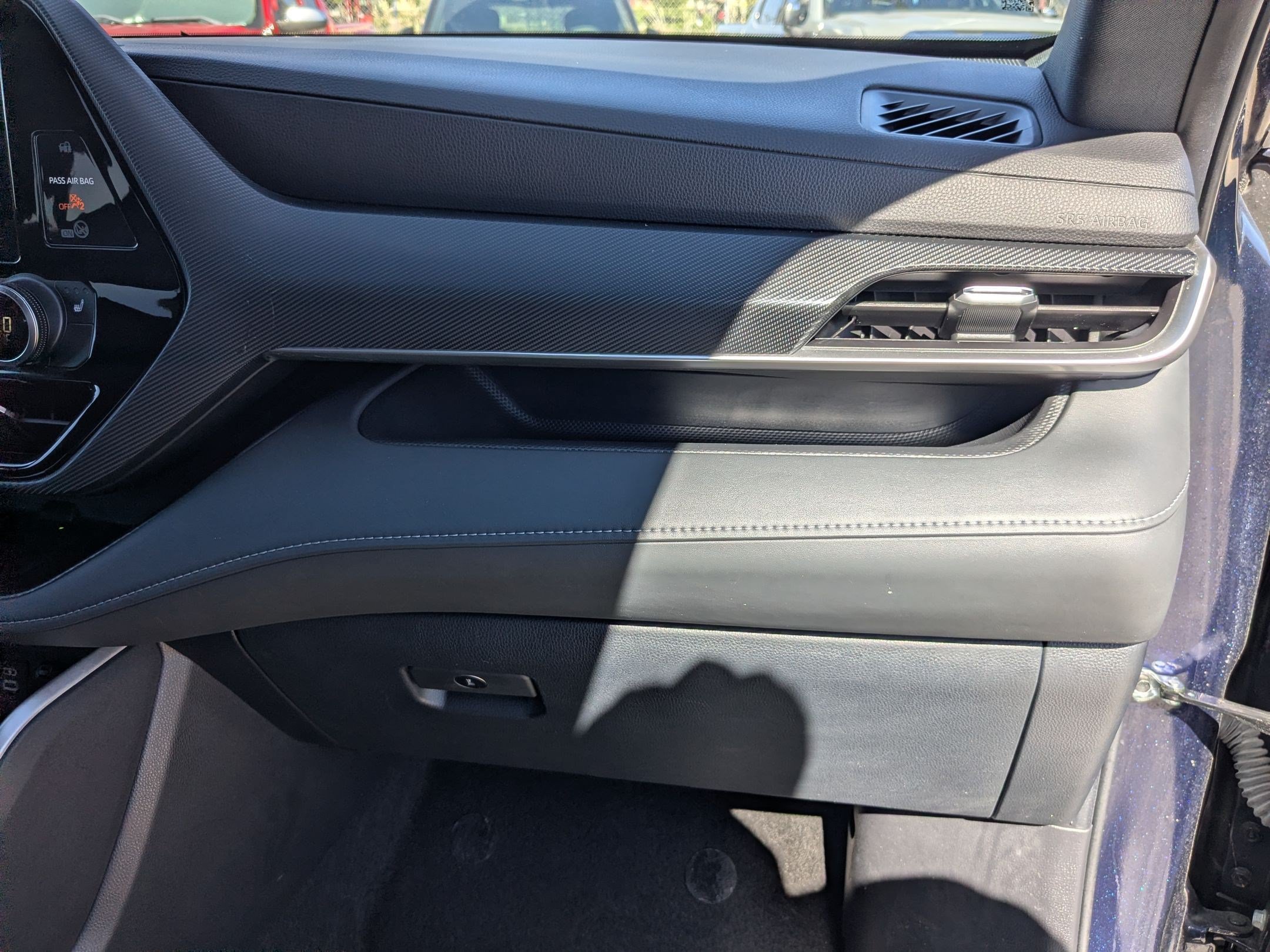 Used 2024 Toyota Highlander XSE FWD image 31