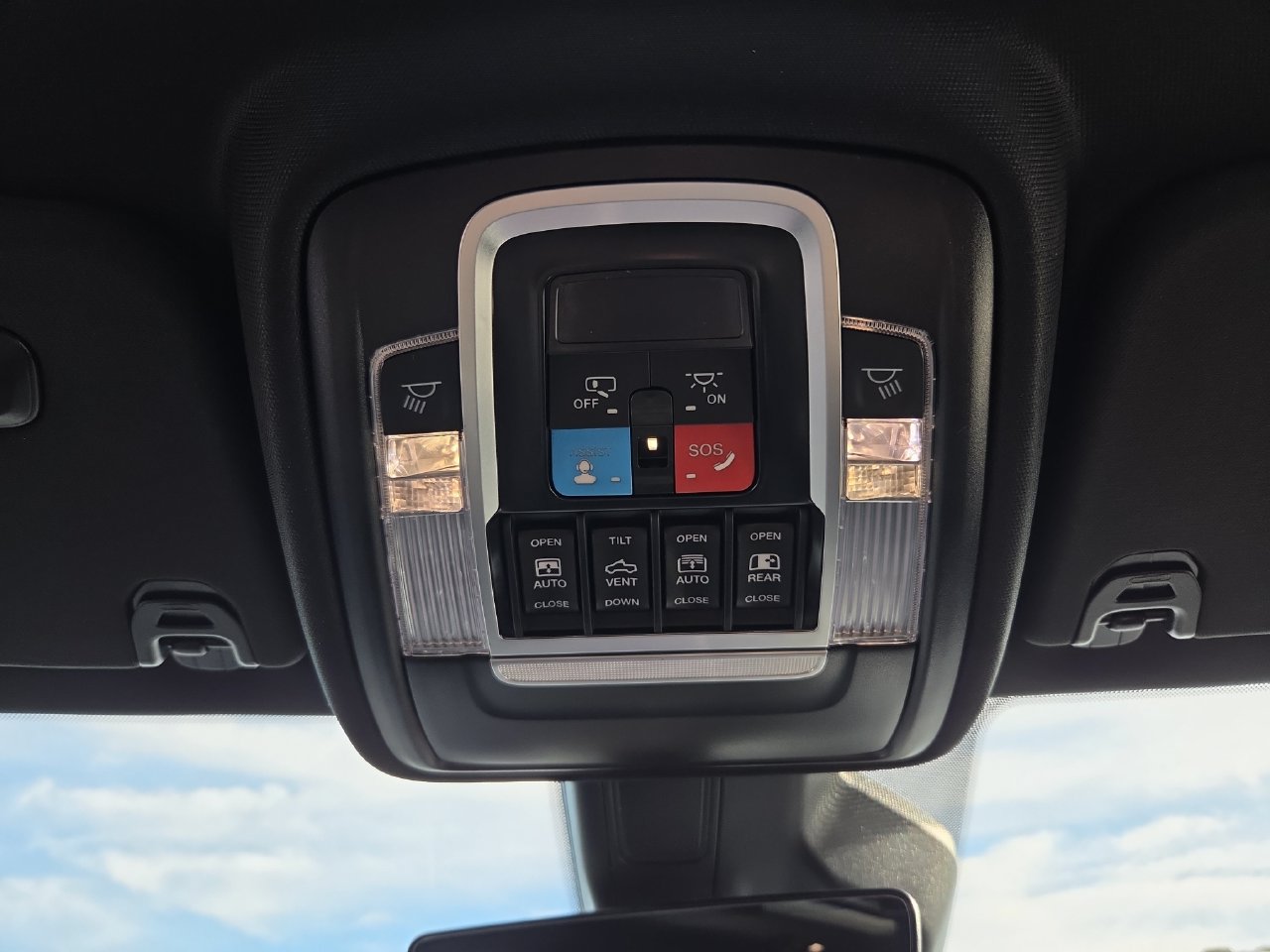 New 2026 RAM 1500 Laramie w/ Night Edition AWD/4WD image 10