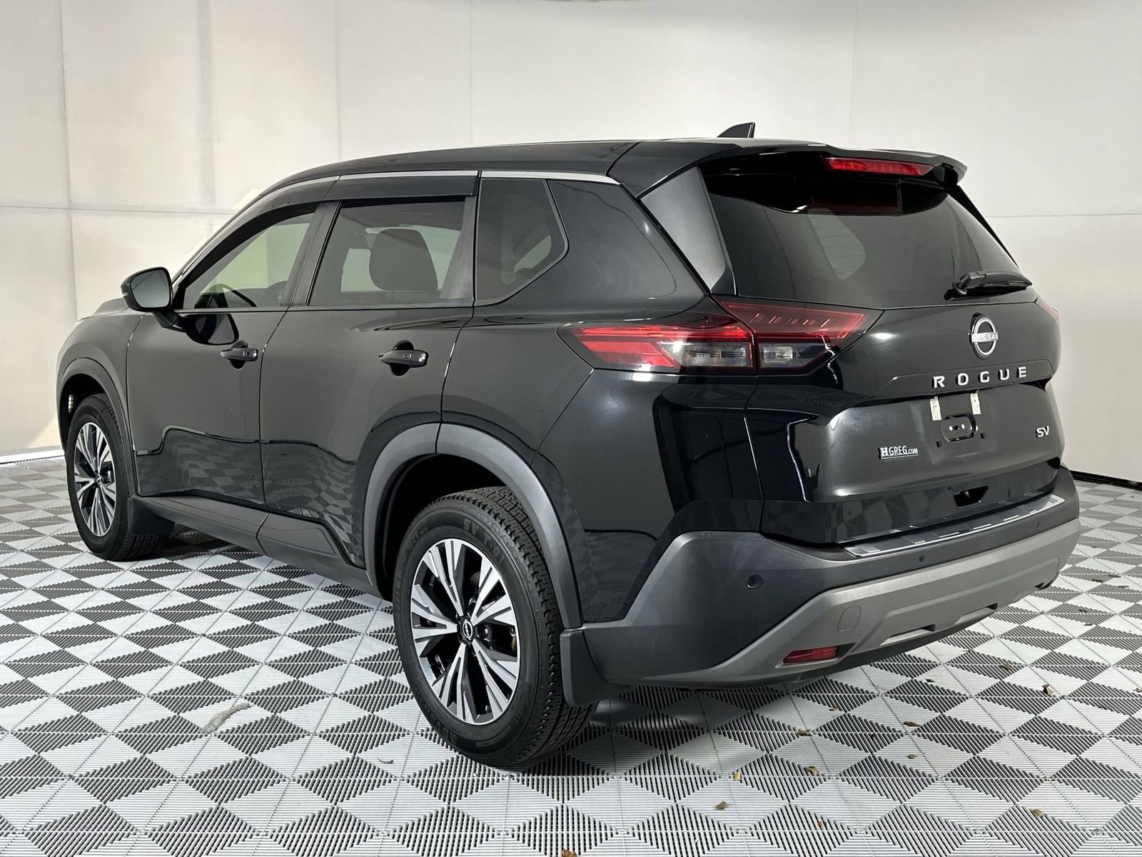 Used 2022 Nissan Rogue SV image 6