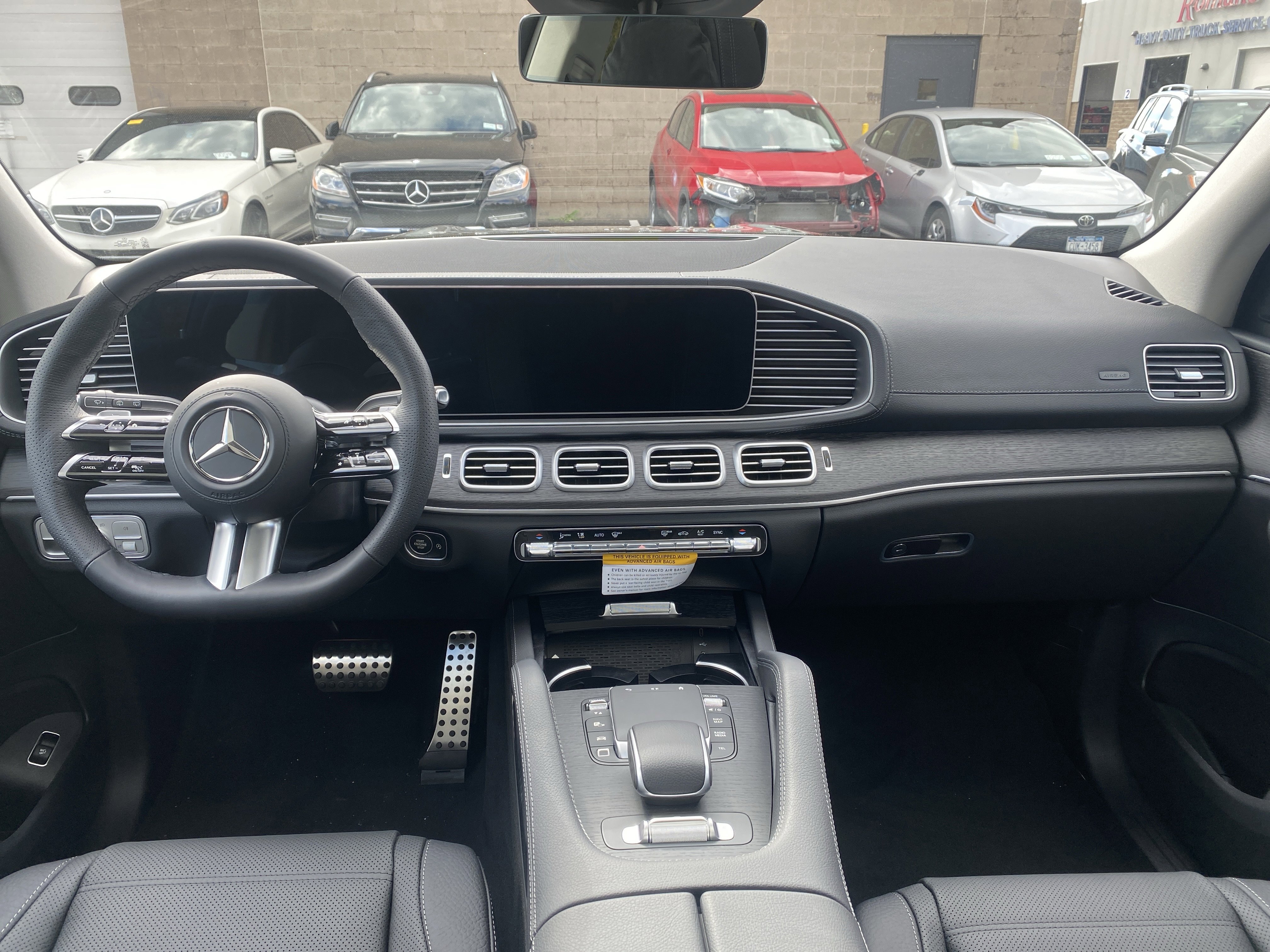 New 2026 Mercedes-Benz GLS 450 4MATIC image 11