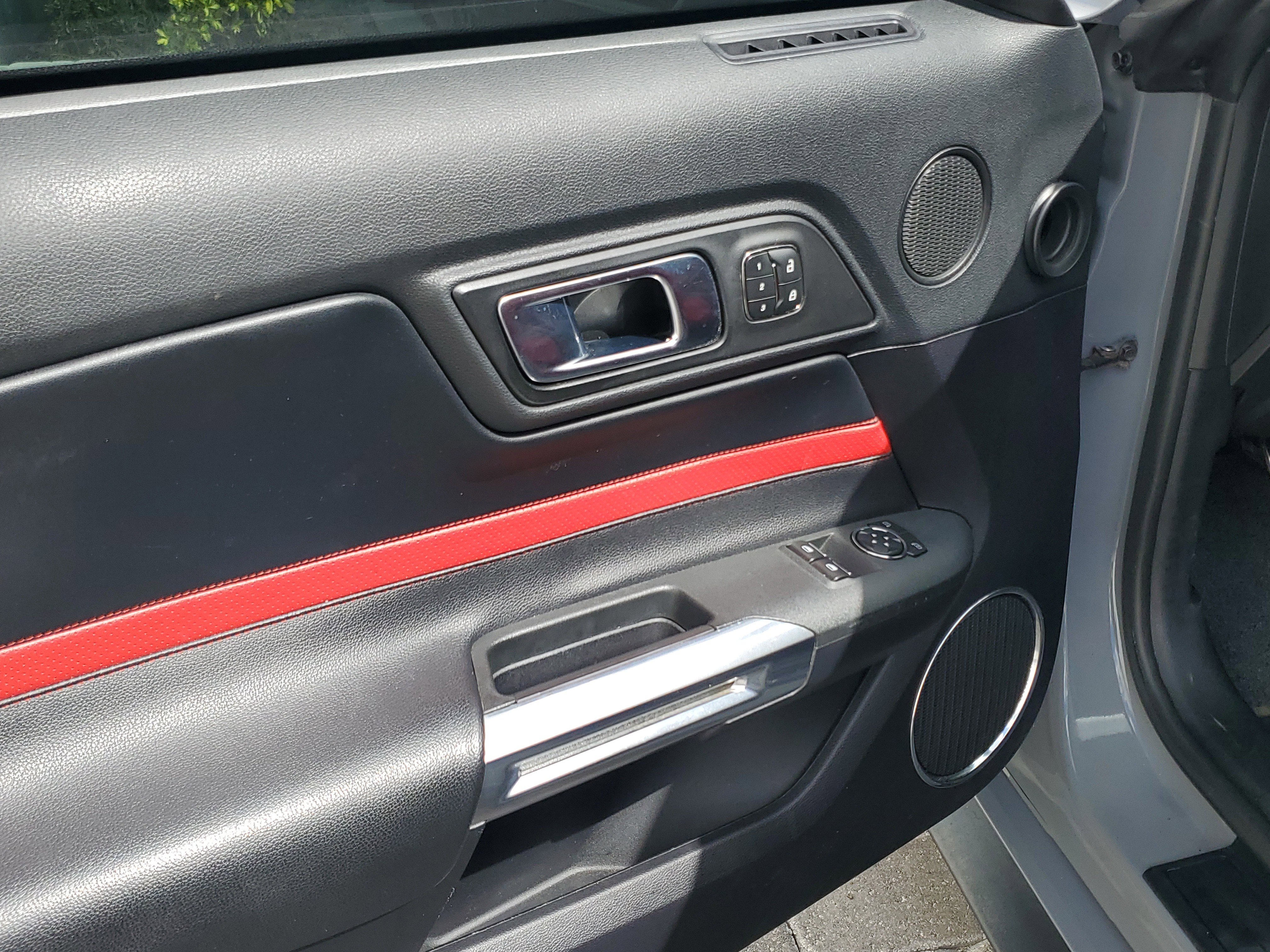 Used 2019 Ford Mustang GT Premium w/ Equipment Group 401A image 16