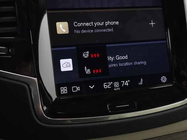 Certified 2023 Volvo XC90 T8 Plus image 33