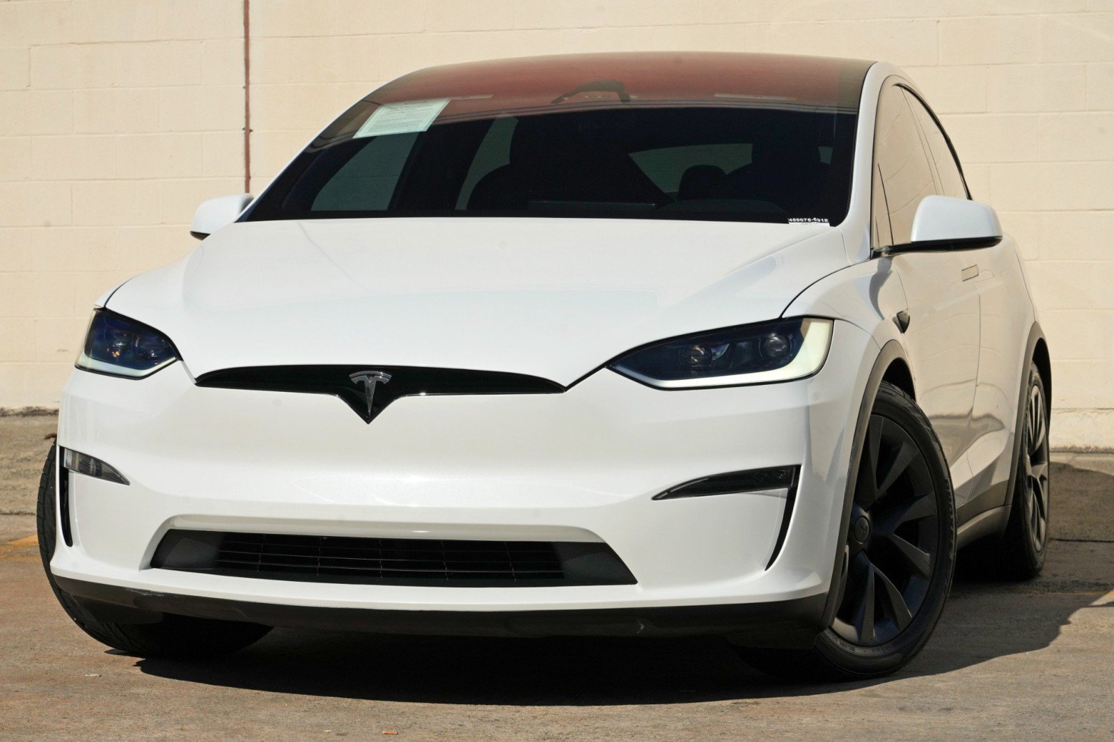 Used 2024 Tesla Model X AWD/4WD image 3