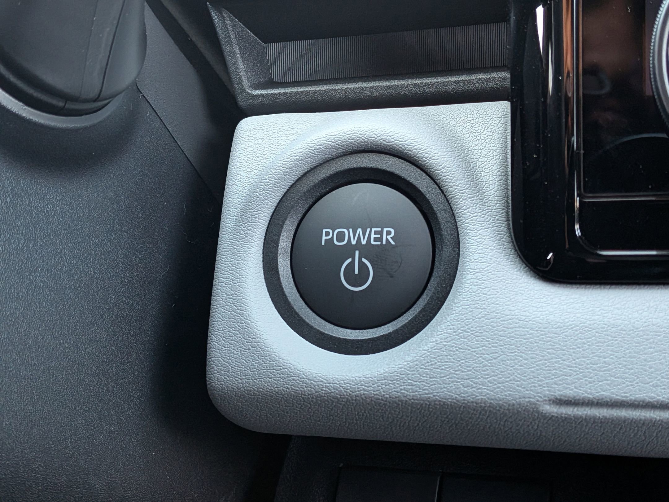 New 2026 Subaru Solterra image 12