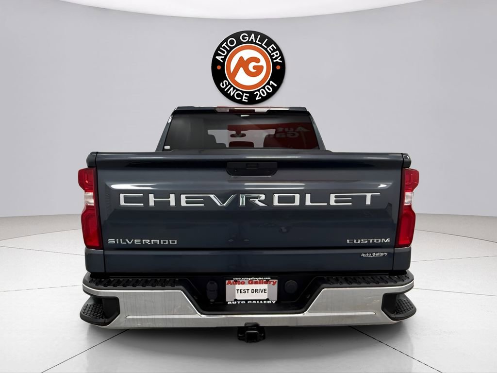 Used 2020 Chevrolet Silverado 1500 Custom w/ Custom Value Package RWD image 6