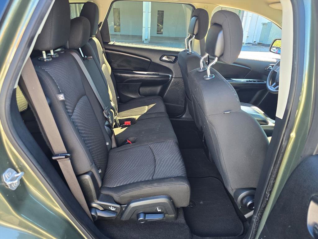 Used 2019 Dodge Journey SE FWD image 17