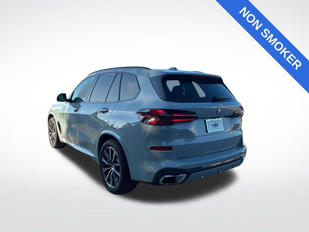 Used 2025 BMW X5 xDrive40i AWD/4WD image 6