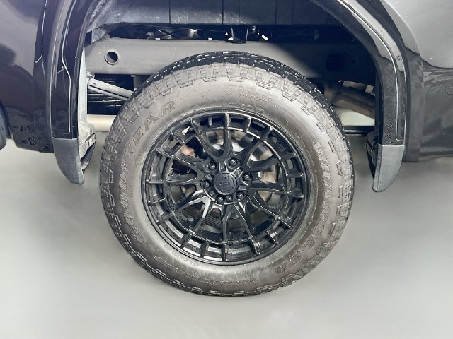 Used 2025 GMC Sierra 1500 AT4 w/ AT4 Premium Package AWD/4WD image 39