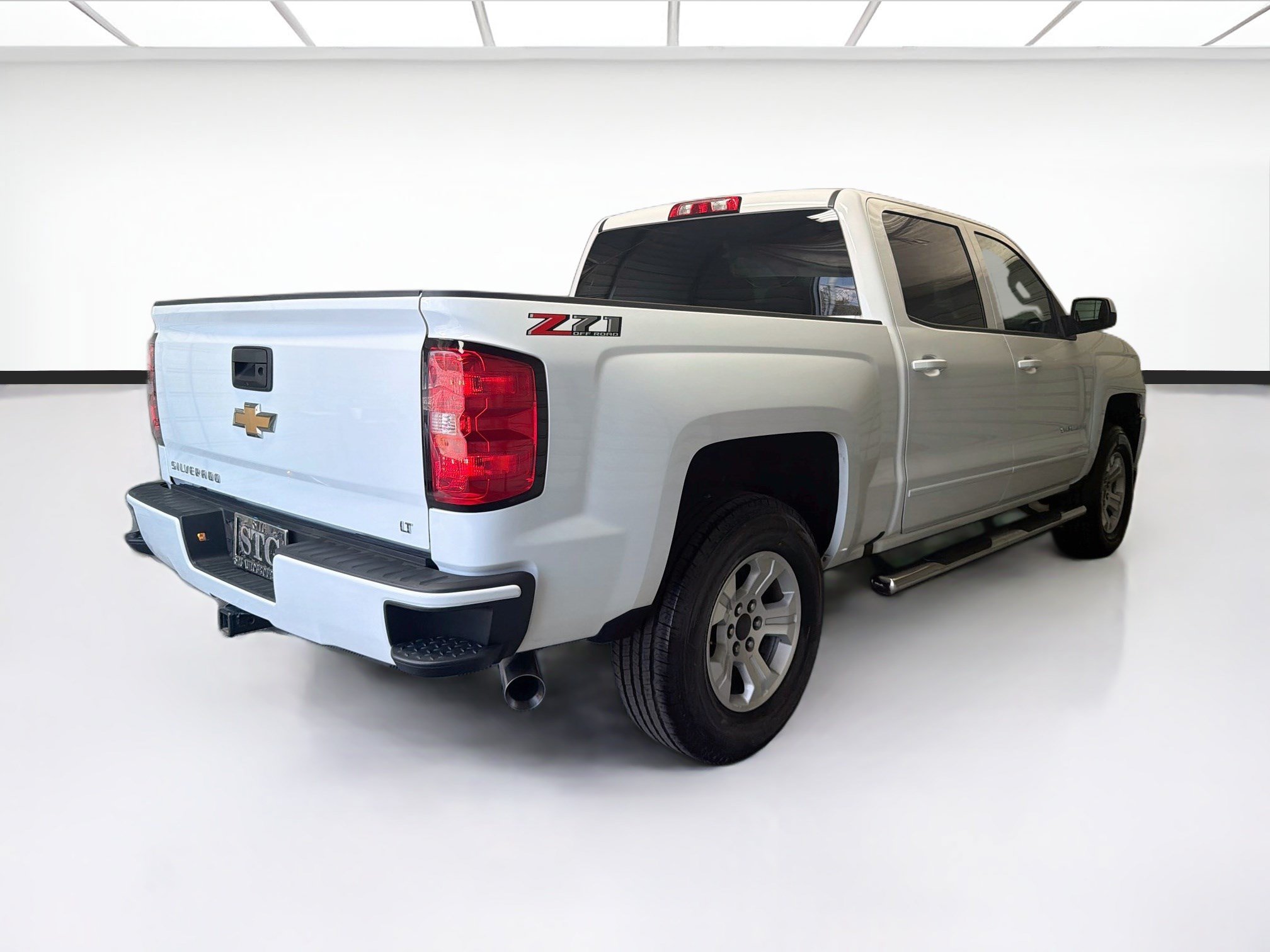 Used 2018 Chevrolet Silverado 1500 LT w/ All Star Edition AWD/4WD image 4