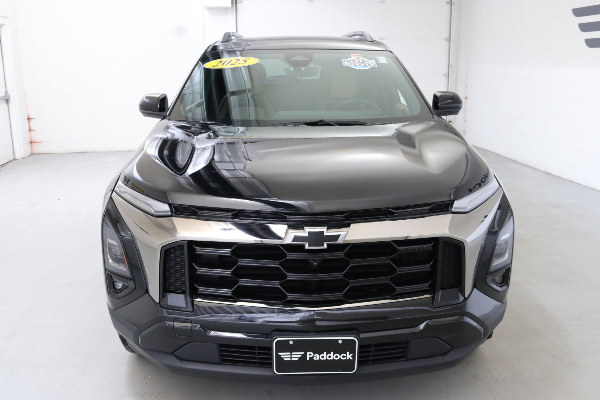 Used 2025 Chevrolet Equinox ACTIV w/ Safety and Technology Package image 2