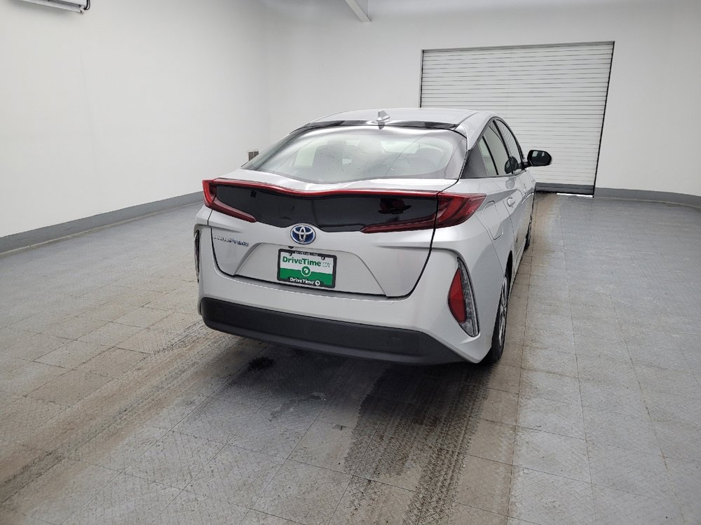 Used 2017 Toyota Prius Prime Plus image 7