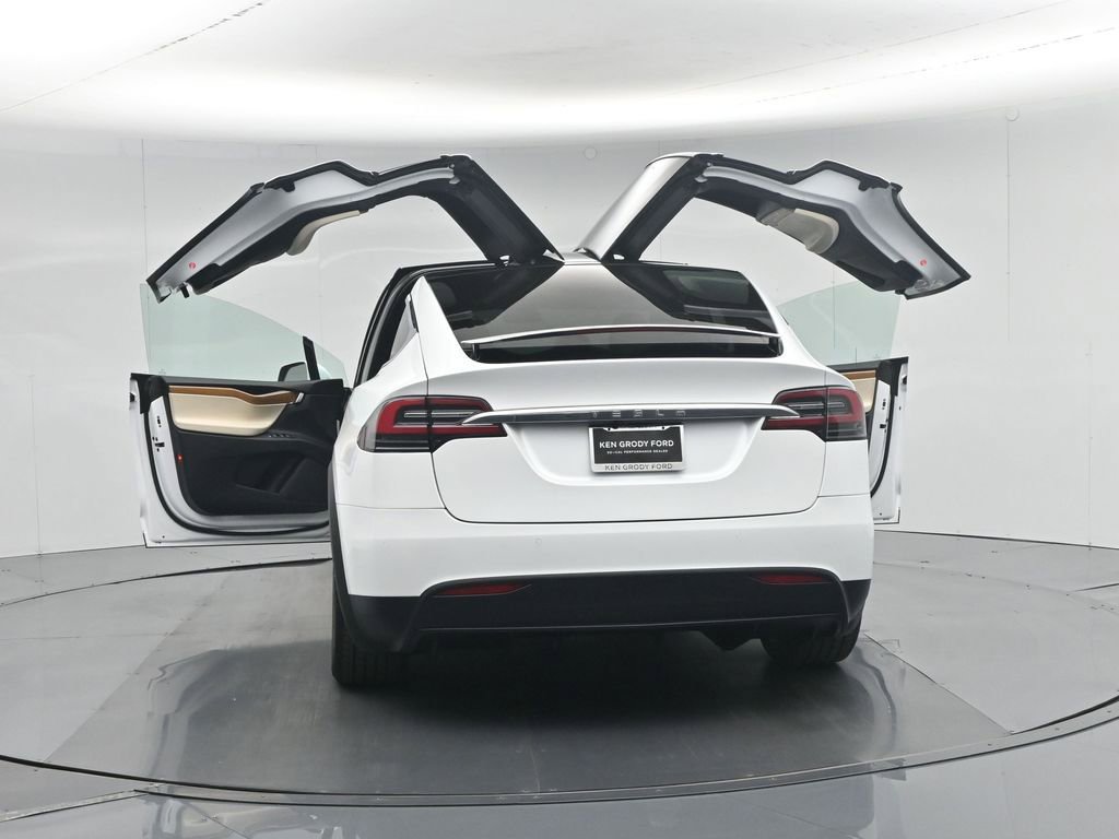 Used 2020 Tesla Model X Long Range image 27