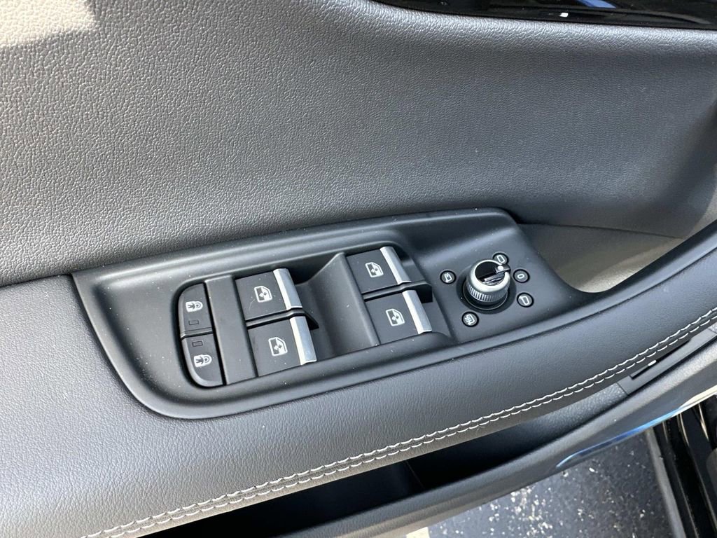 New 2026 Audi Q7 3.0T Prestige image 13