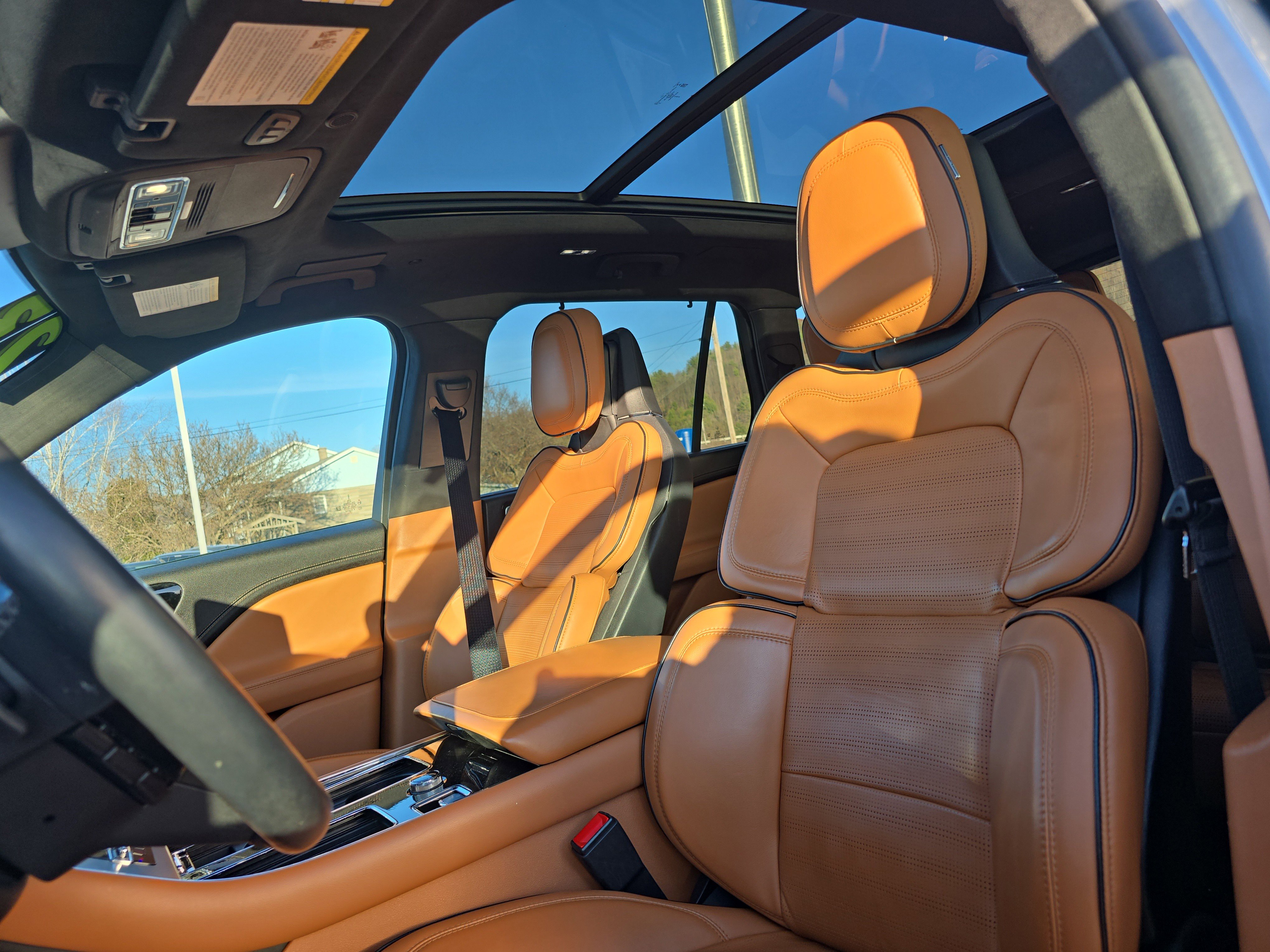 Used 2023 Lincoln Aviator Black Label w/ Dynamic Handling Package image 12