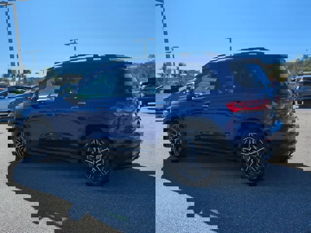 Used 2020 Mercedes-Benz GLB 250 w/ AMG Line image 7