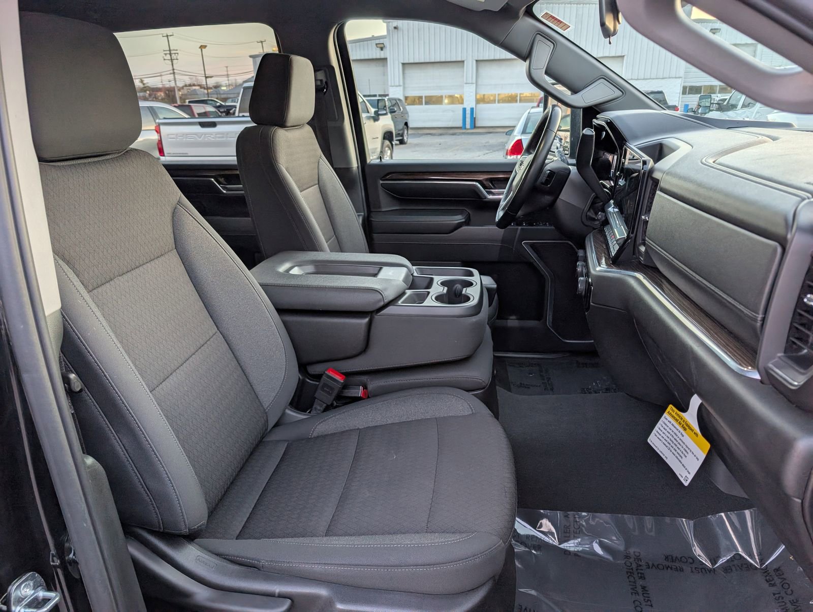 Used 2024 Chevrolet Silverado 2500 LT image 12