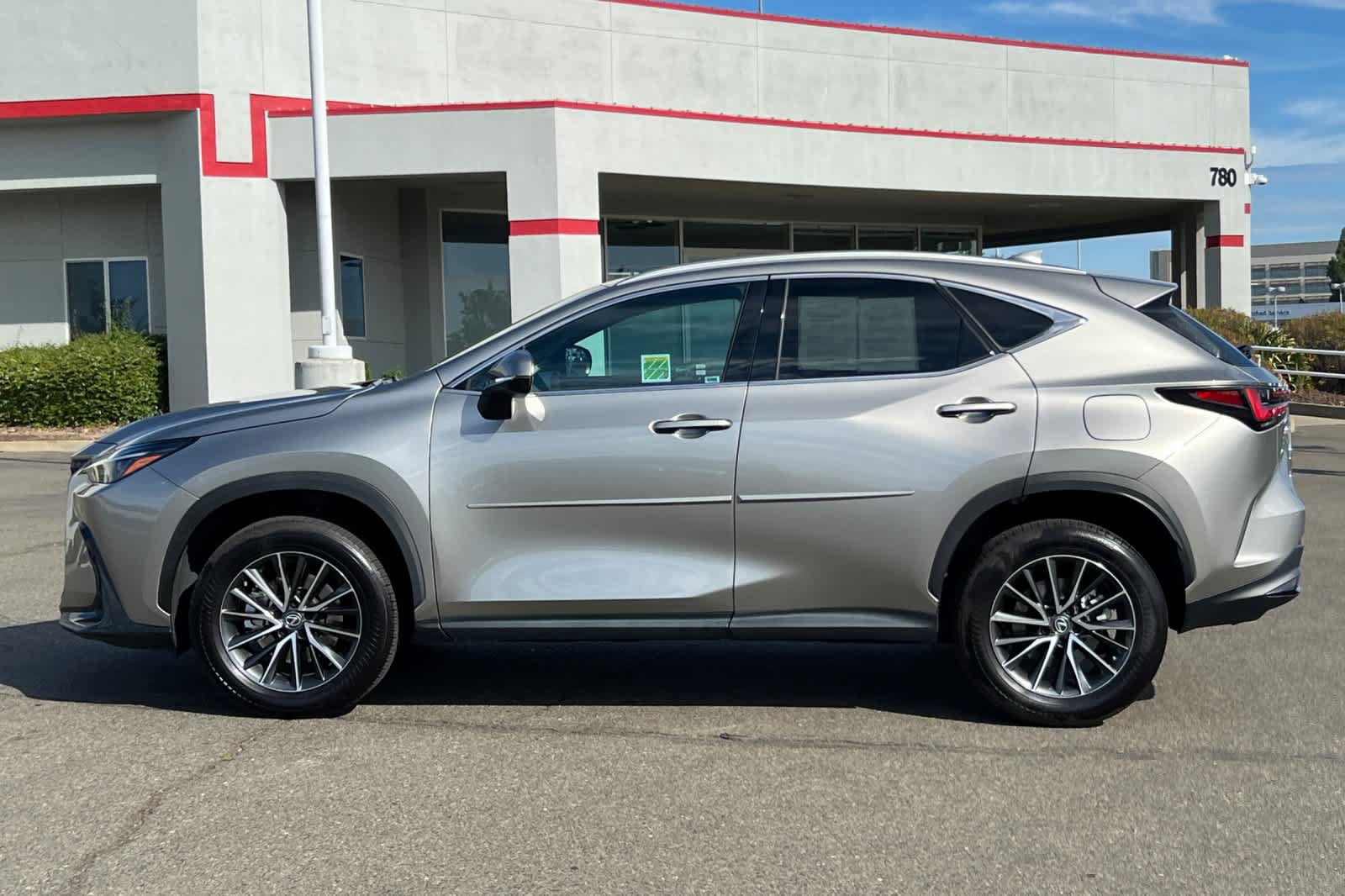 Used 2023 Lexus NX 250 FWD w/ Cold Area Package image 9