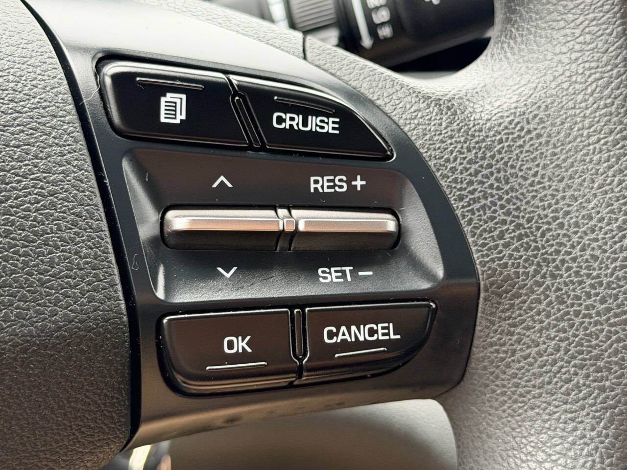 Used 2019 Hyundai Elantra SEL w/ Cargo Package FWD image 28