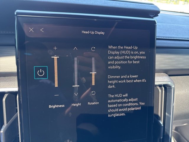 Used 2025 GMC Acadia Elevation w/ Elevation Premium Package image 45