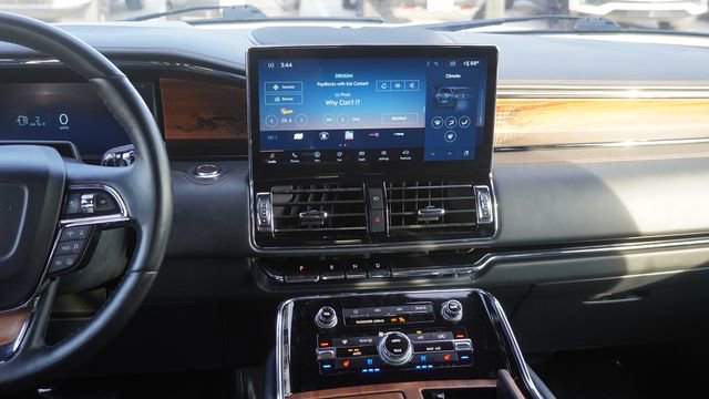 Used 2023 Lincoln Navigator Black Label image 17