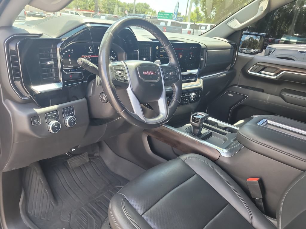 Used 2022 GMC Sierra 1500 SLT w/ SLT Premium Plus Package AWD/4WD image 15