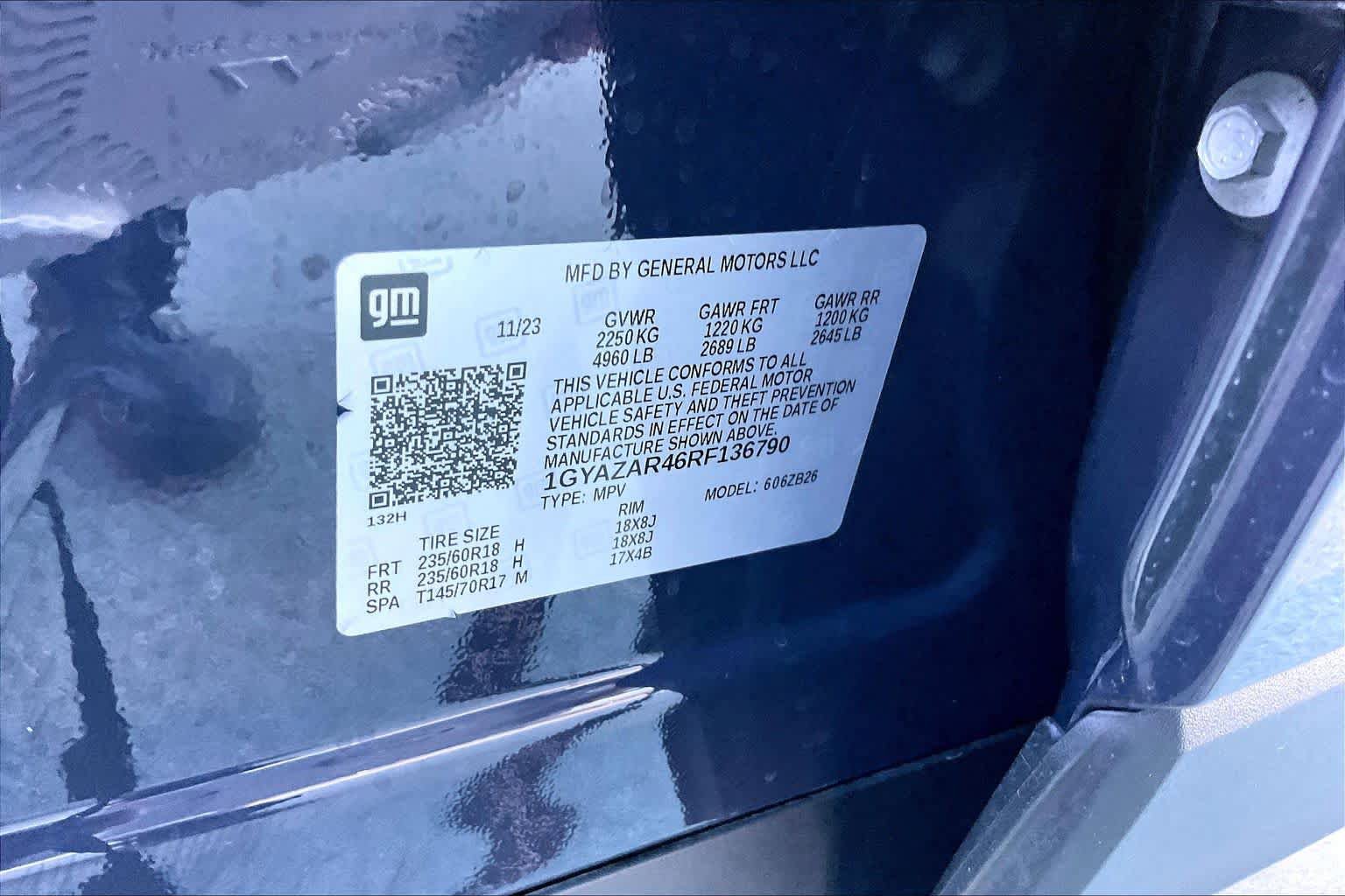 Used 2024 Cadillac XT4 Luxury w/ Cold Weather Package image 33