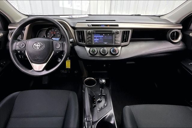 Used 2015 Toyota RAV4 LE AWD/4WD image 14