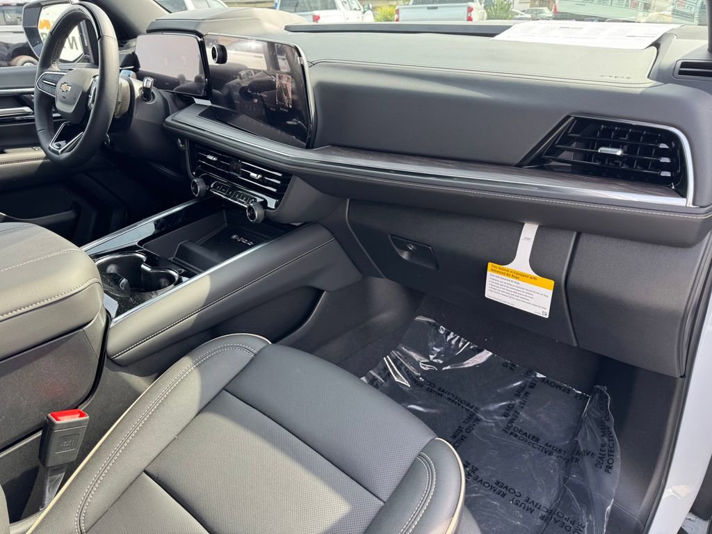 New 2026 Chevrolet Suburban Premier AWD/4WD image 7