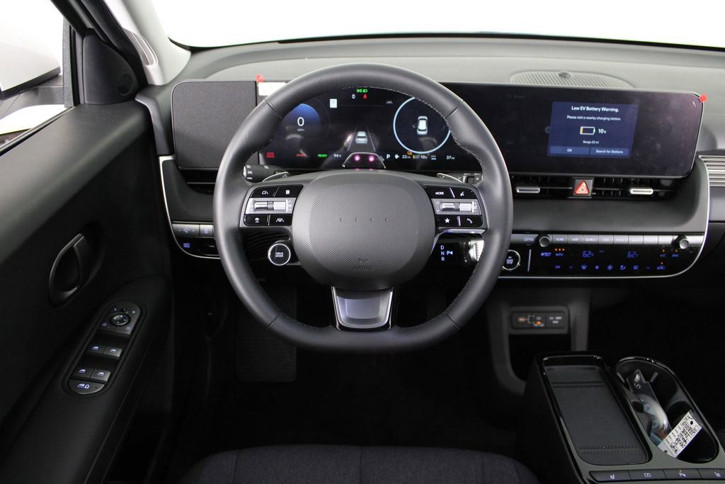 New 2025 Hyundai Ioniq 5 SE image 17