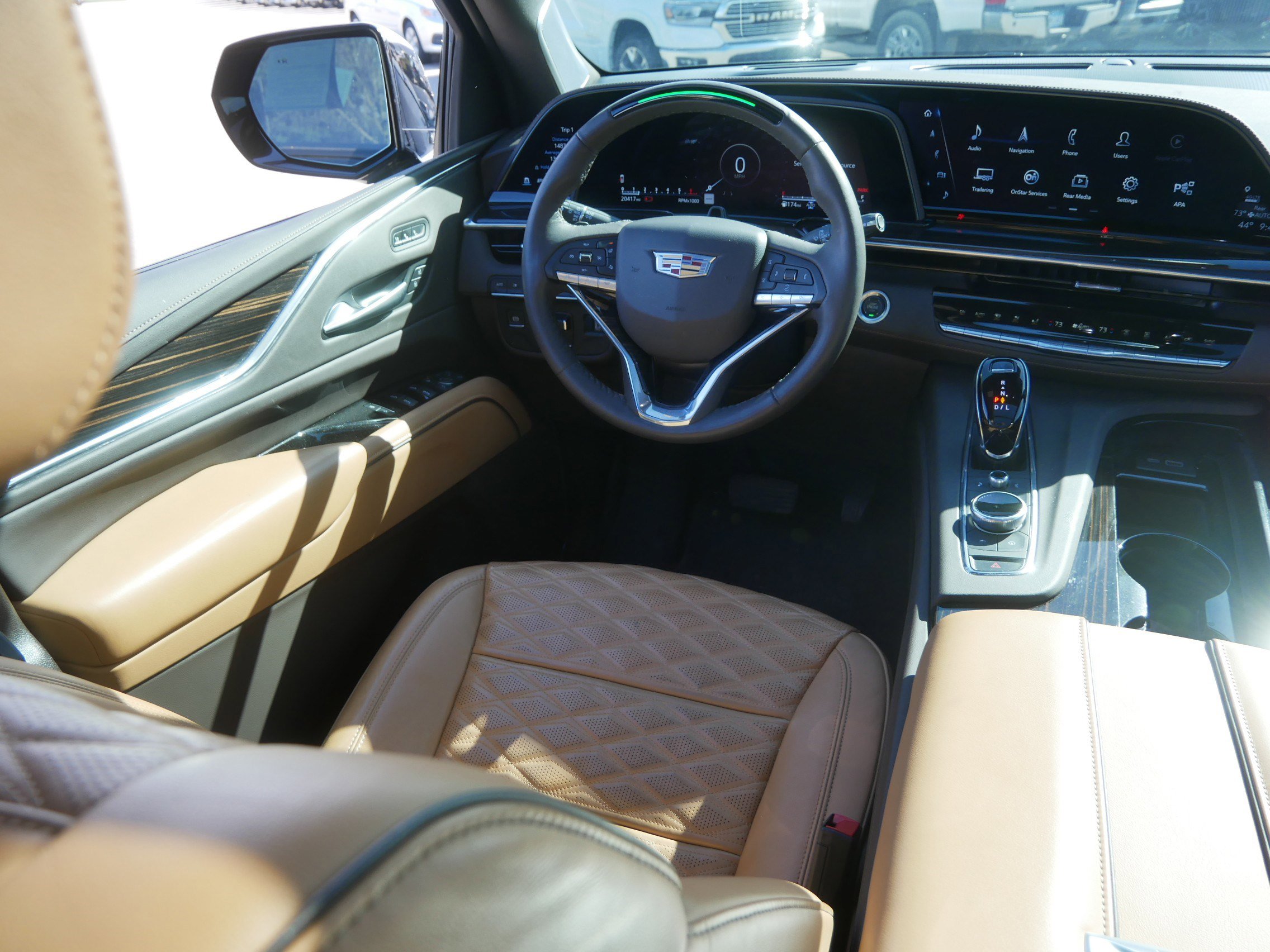 Used 2024 Cadillac Escalade ESV Sport w/ LPO, ONYX Package AWD/4WD image 9