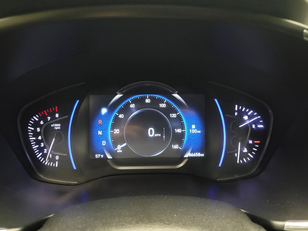 Used 2019 Hyundai Santa Fe SEL image 23