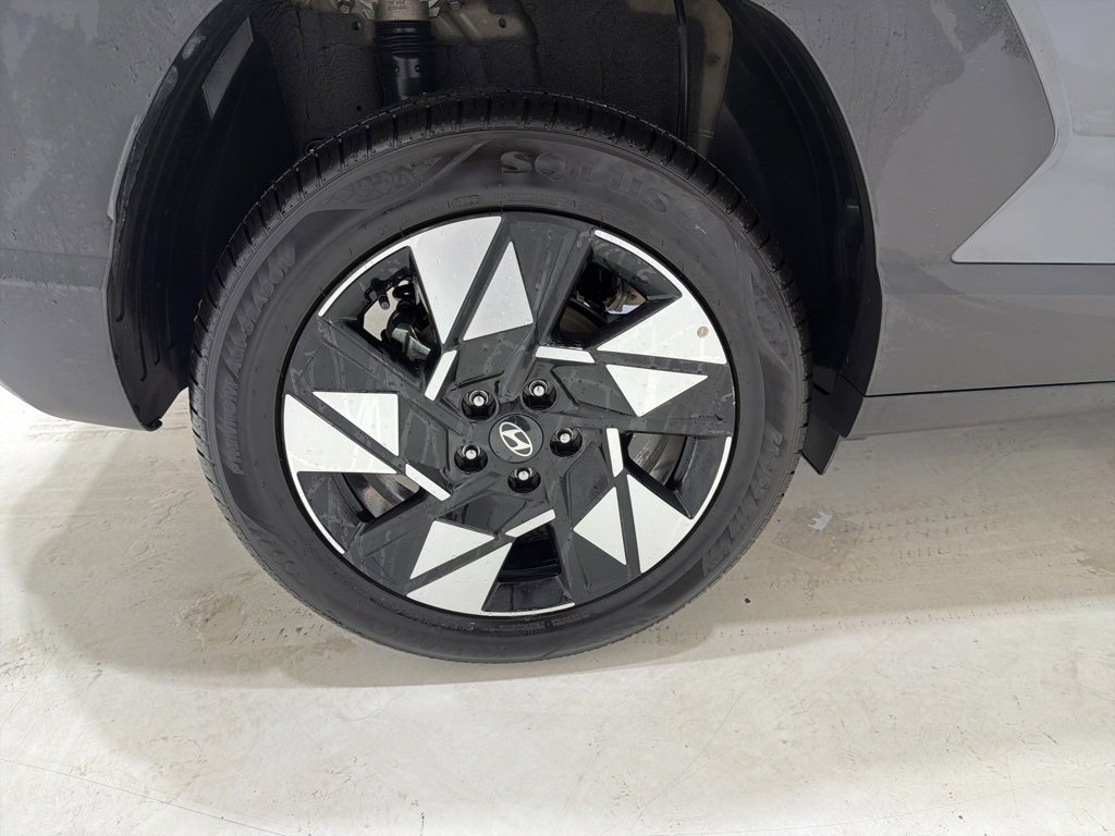 Used 2025 Hyundai Kona SEL image 24