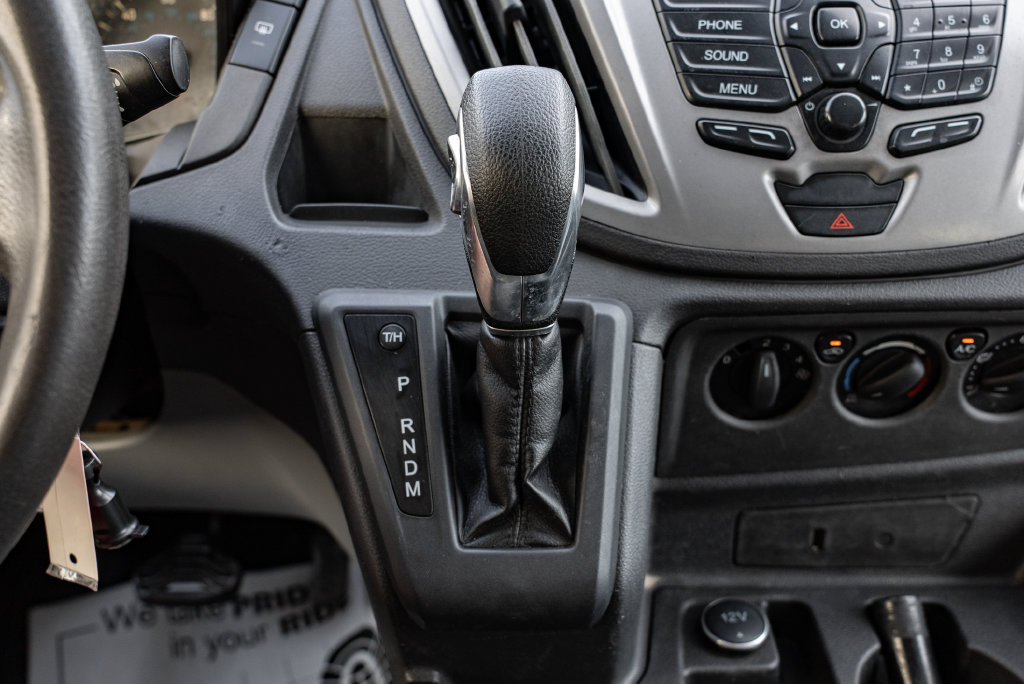 Used 2018 Ford Transit 150 XLT RWD image 19