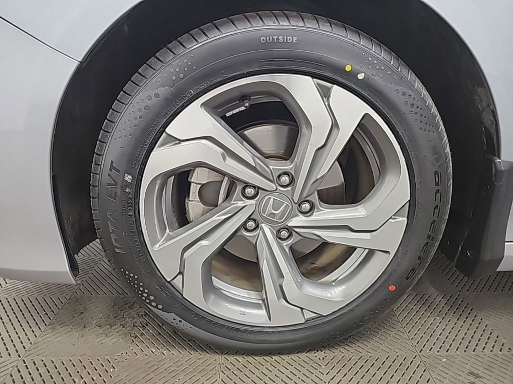 Used 2020 Honda Accord EX image 44