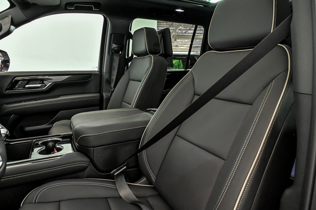 New 2026 GMC Yukon XL Elevation w/ Elevation Premium Package AWD/4WD image 9
