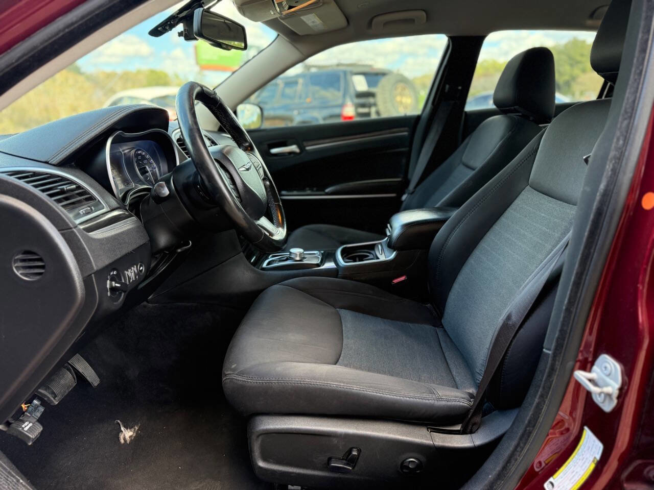 Used 2019 Chrysler 300 Touring w/ Sport Appearance Package RWD image 9