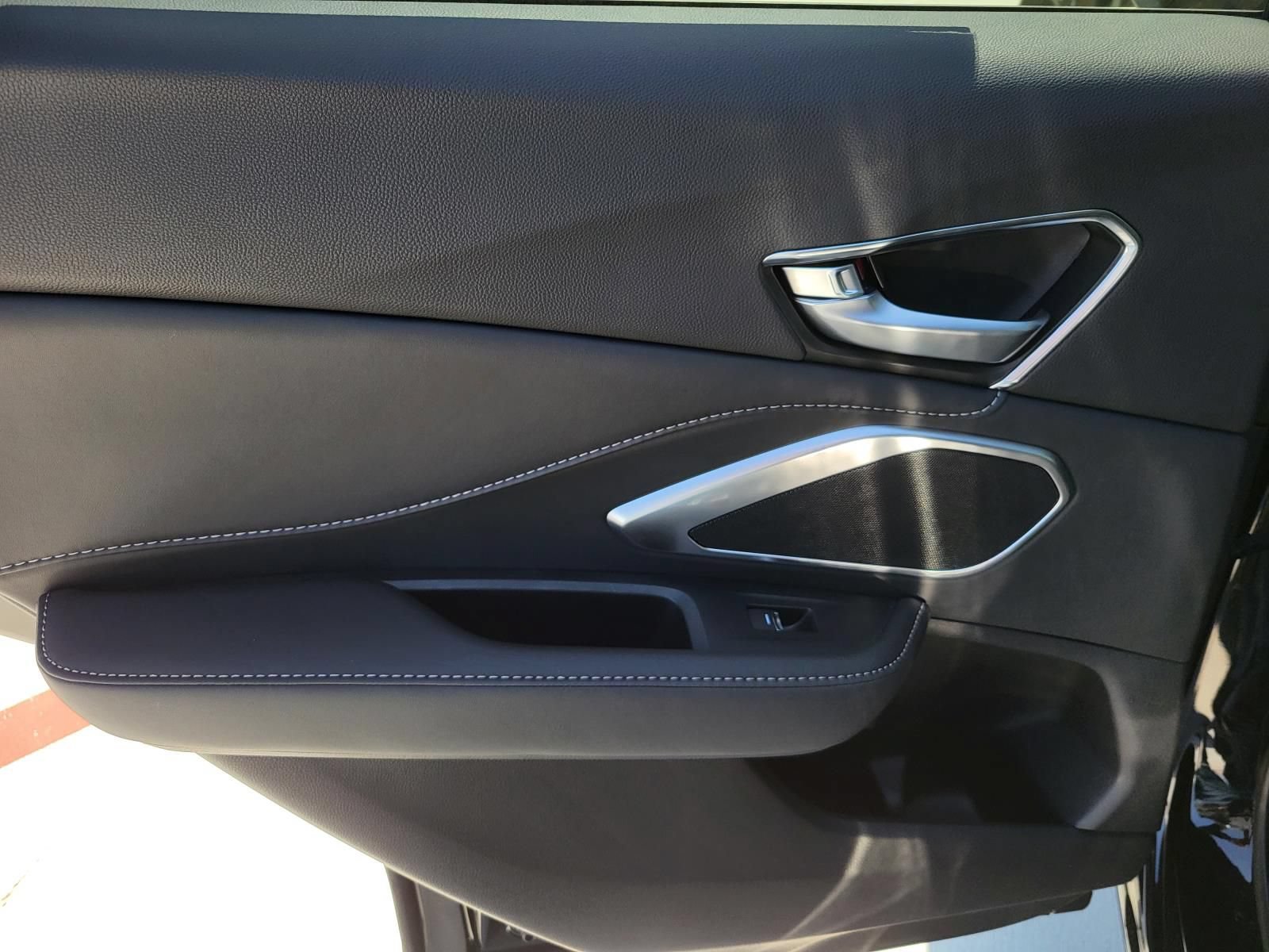 New 2026 Acura RDX SH-AWD image 12
