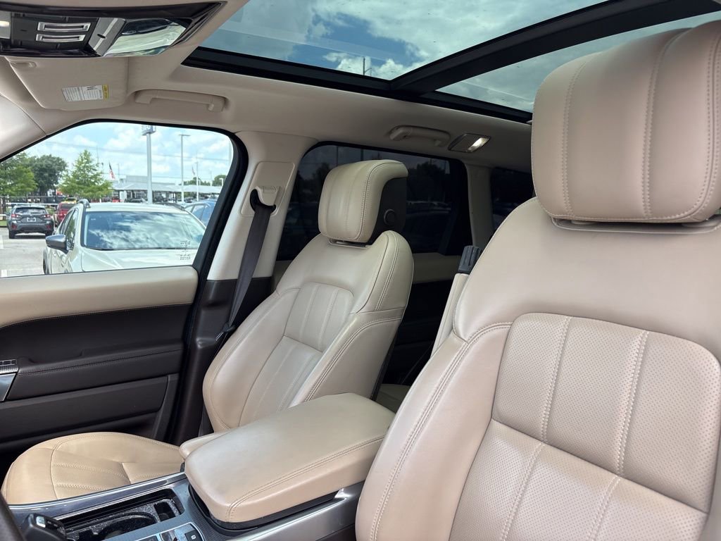 Used 2019 Land Rover Range Rover Sport Supercharged AWD/4WD image 5