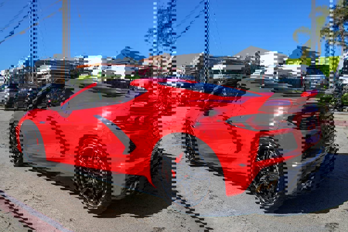 Used 2020 Chevrolet Corvette Stingray Premium Cpe w/ 3LT Preferred Equipment Group image 3