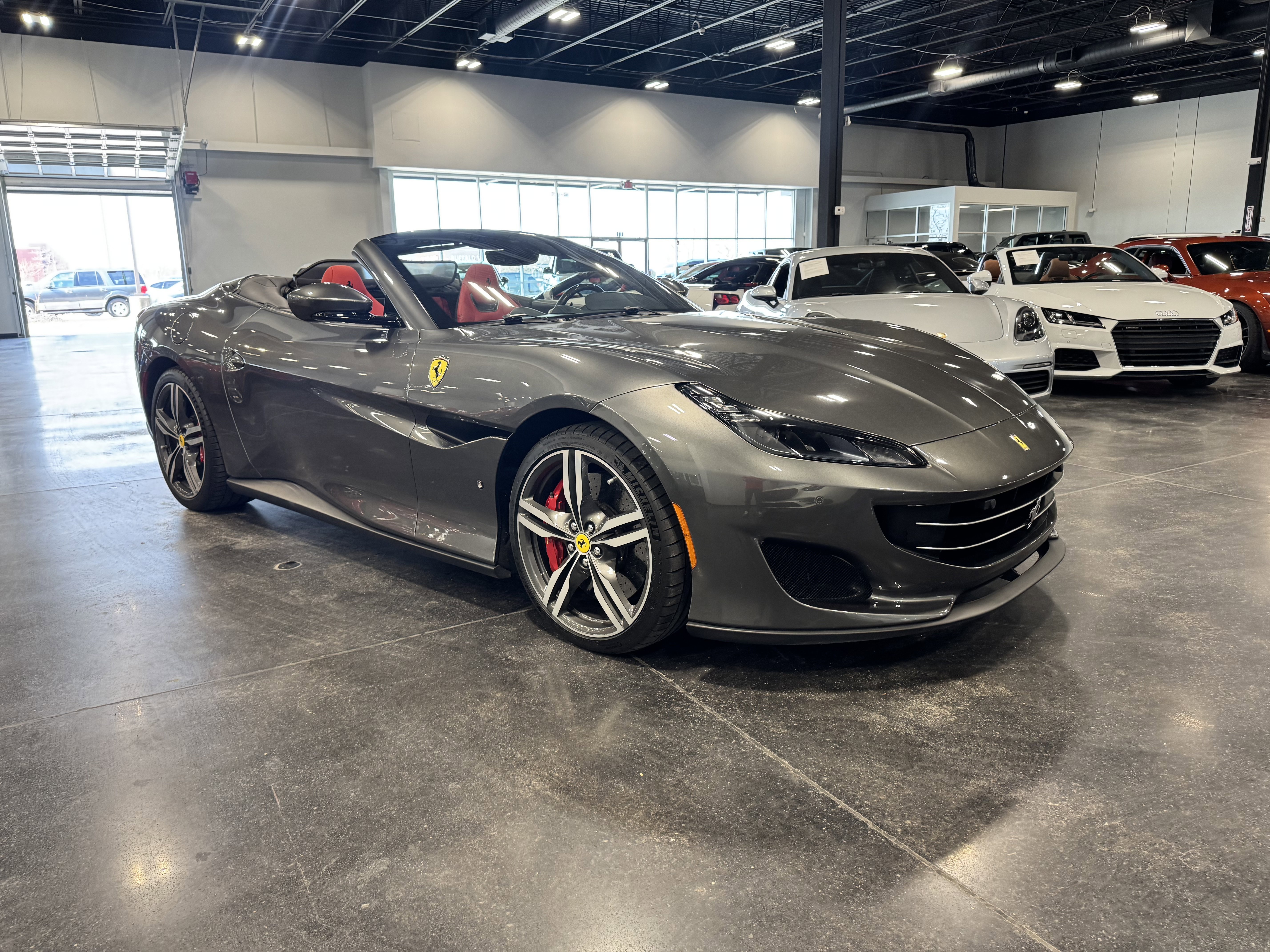 Used 2020 Ferrari Portofino image 18