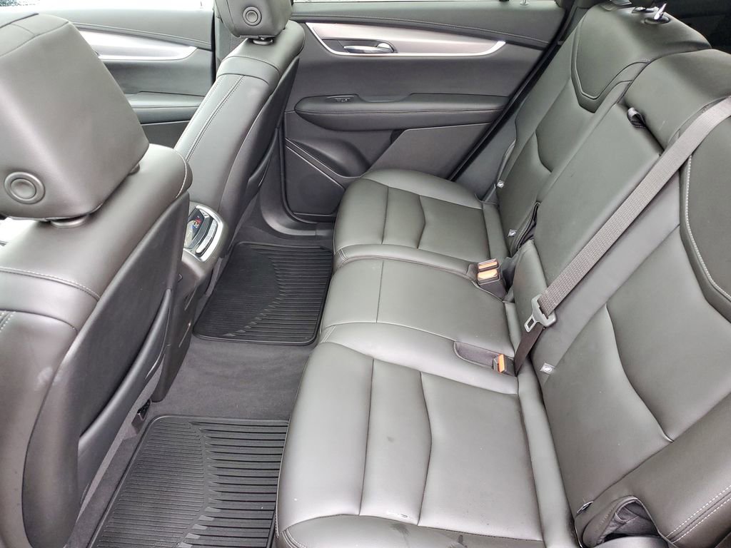 Used 2024 Cadillac XT6 Luxury AWD/4WD image 25