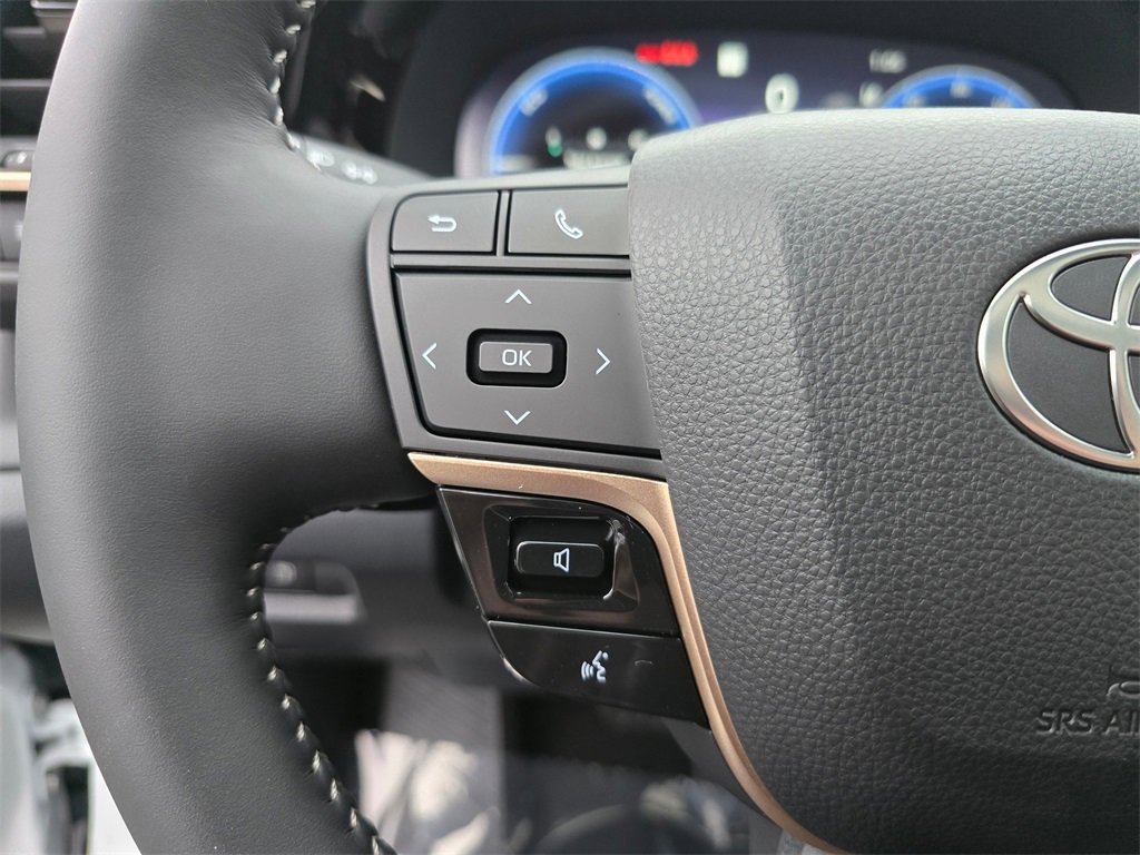 New 2025 Toyota Crown Signia image 27