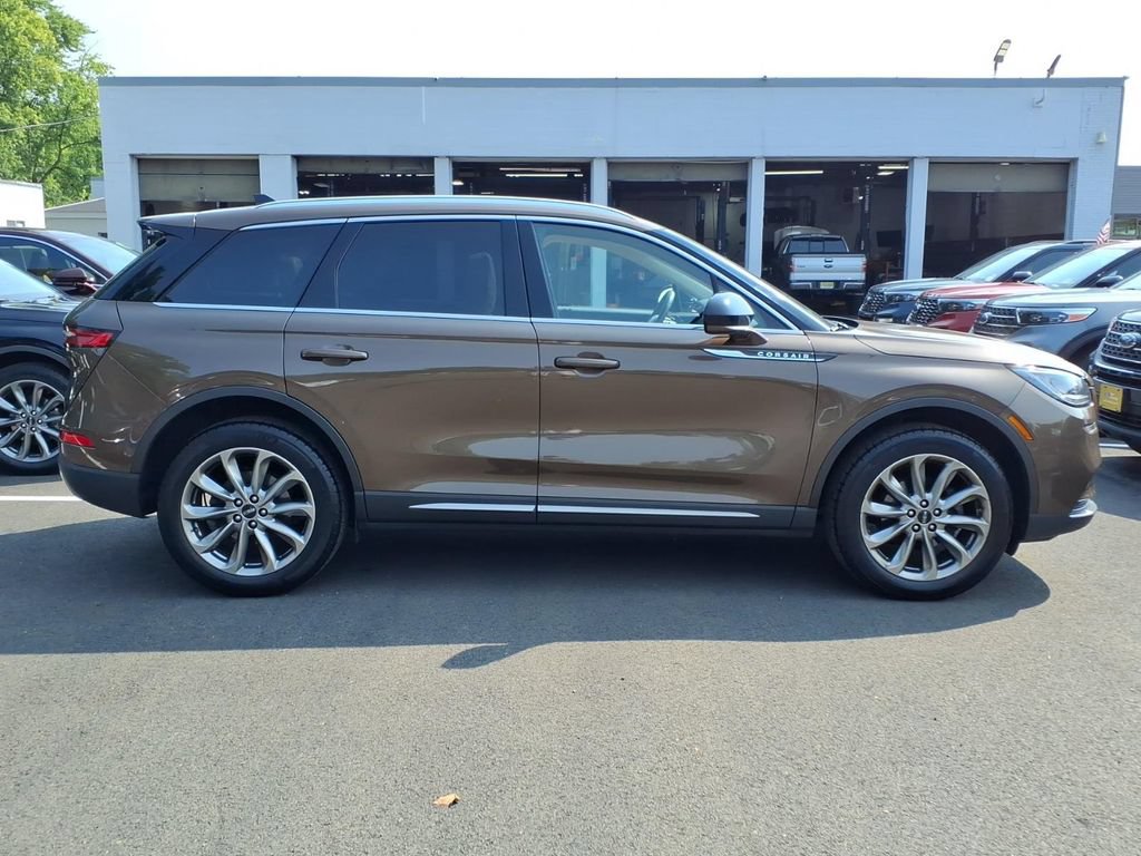 Used 2022 Lincoln Corsair AWD w/ Premium Package image 21