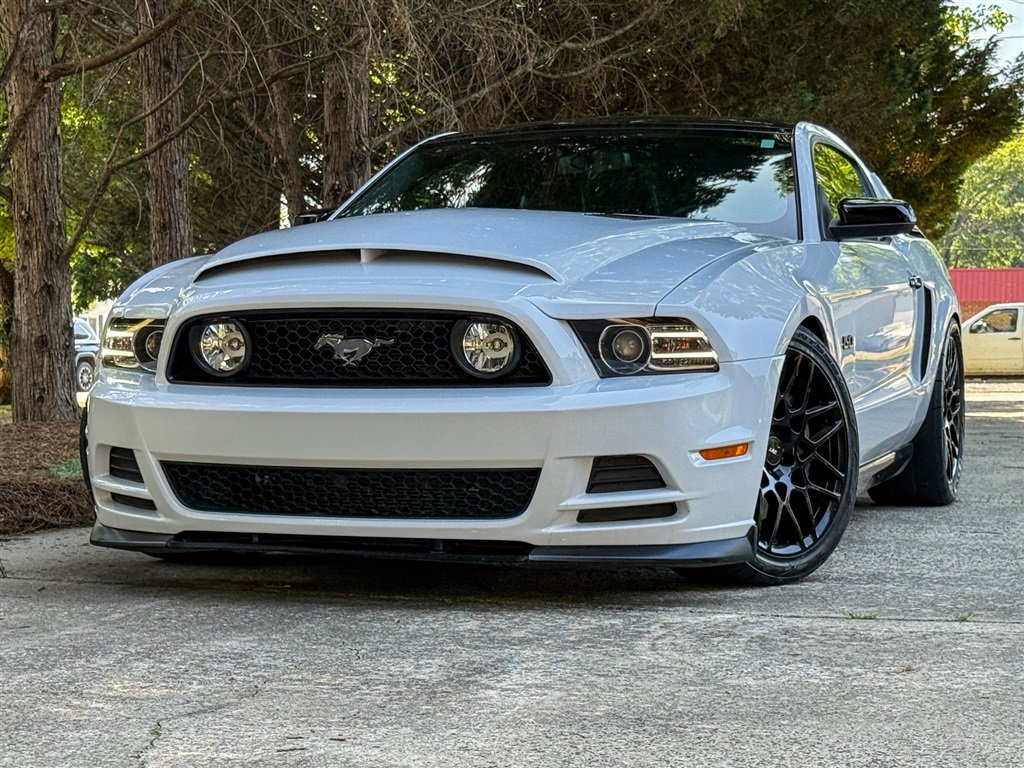 Used 2014 Ford Mustang GT Premium w/ GT Track Package RWD image 7