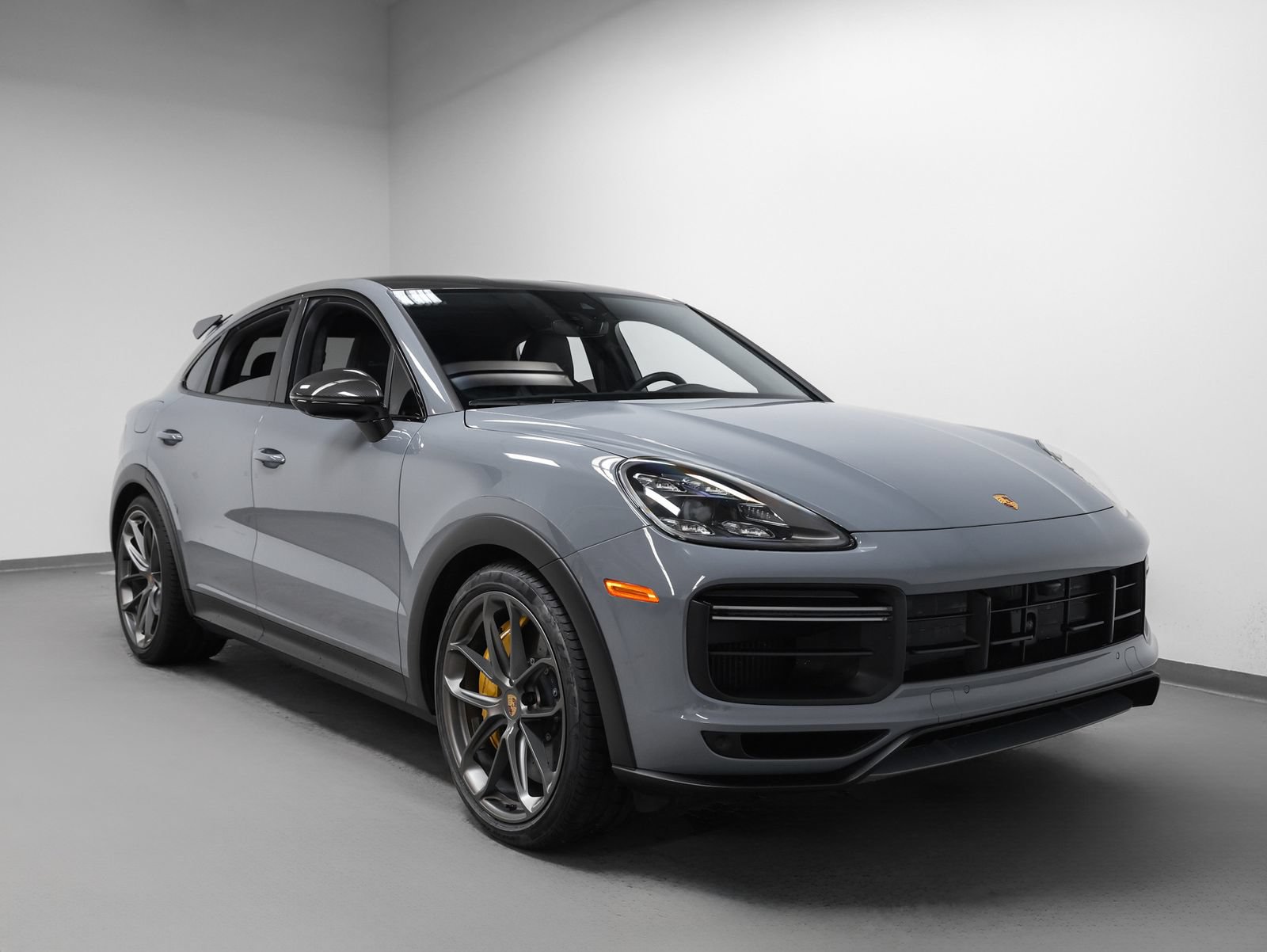 Used 2023 Porsche Cayenne Turbo GT AWD/4WD image 10