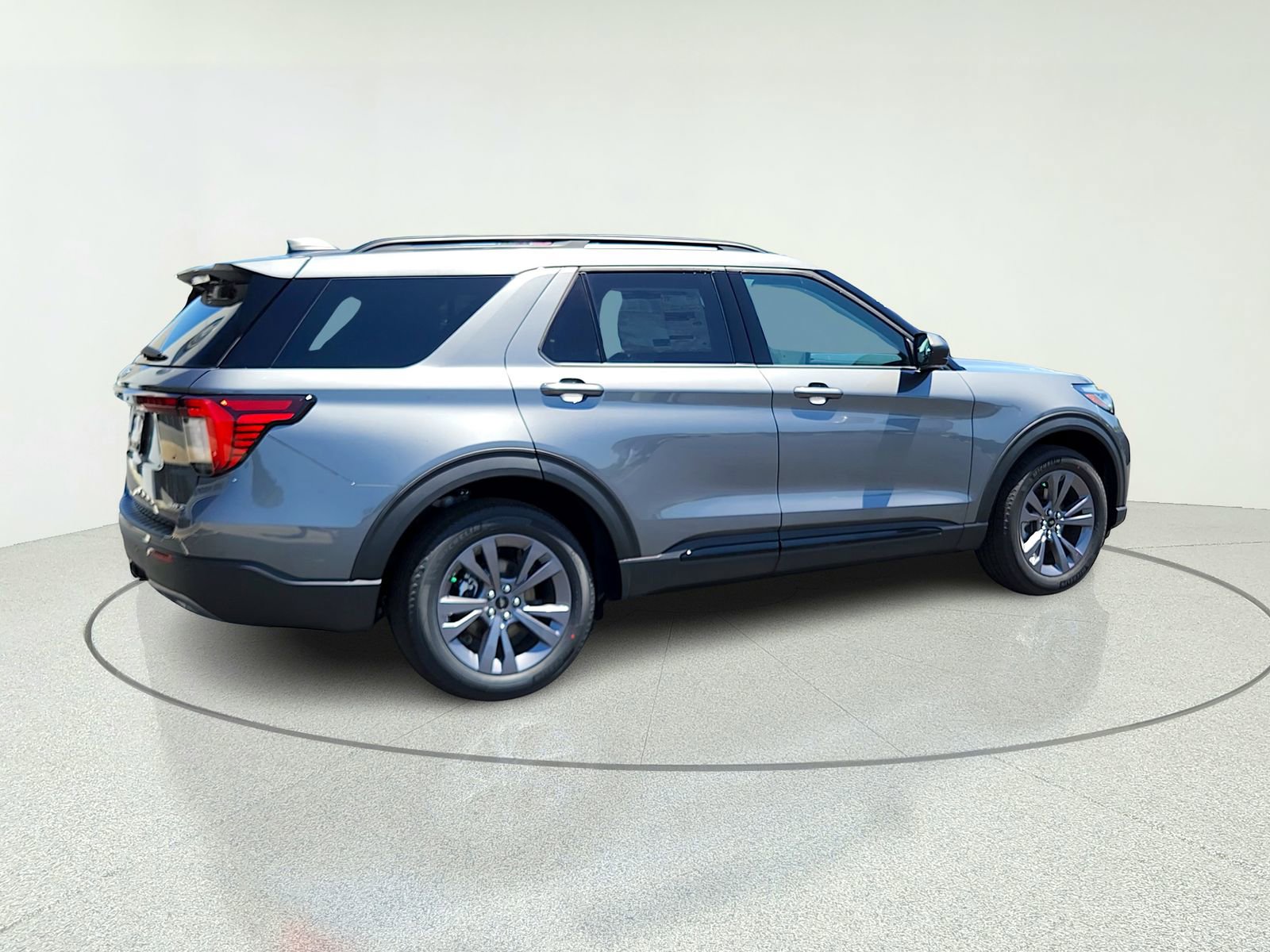 New 2026 Ford Explorer Active w/ Active Comfort Package AWD/4WD image 9