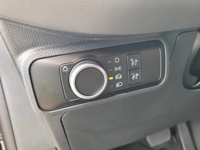 Used 2026 Ford Explorer Active RWD image 17